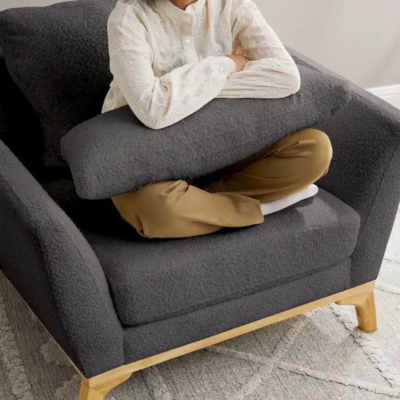 VANOMi 41.7  Modern Flared Arm Accent Chair