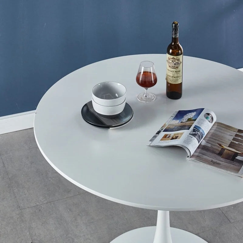 42.1  Tulip Dining Table With Round Table Top and Pedestal for 4-6 People
