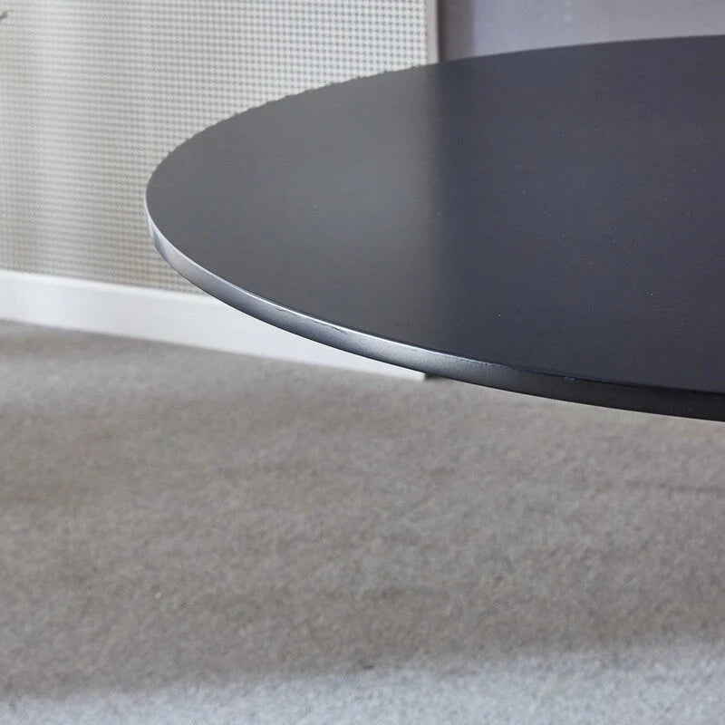 42.1  Tulip Dining Table With Round Table Top and Pedestal for 4-6 People